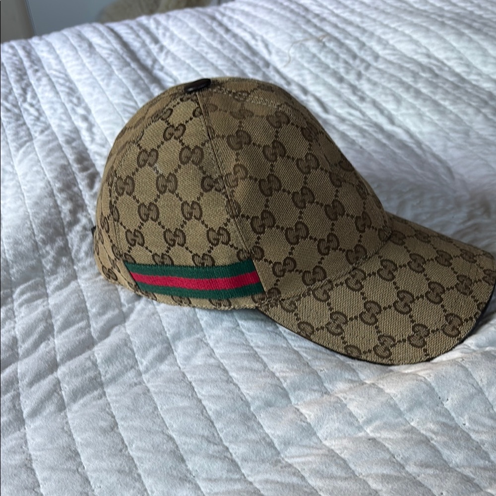Gucci Tan Monogram Cap with Green and Red Stripe